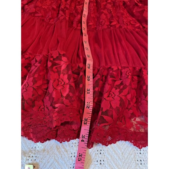 Elegant Red Lace-Up Dress - Picture 9 of 9